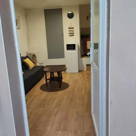 Mezzanine Salon Independant Apartment
